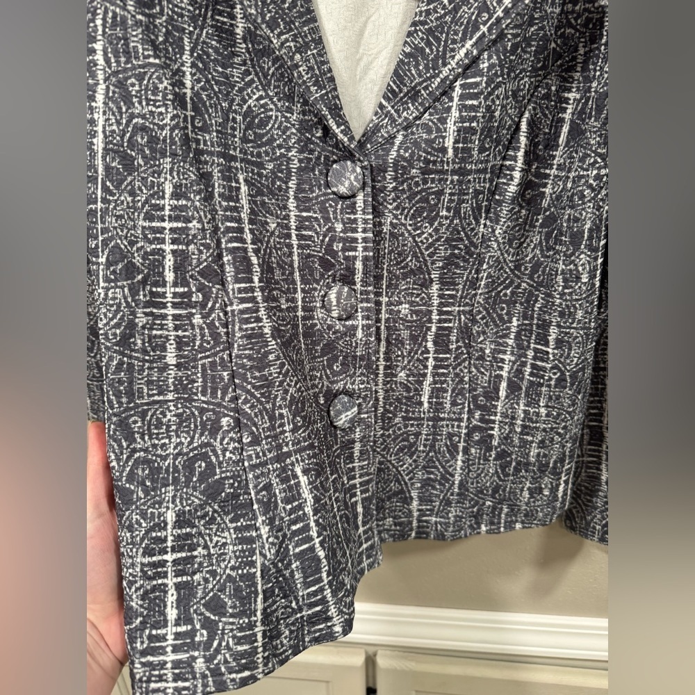 NWT Laura Hlavc Boss Jacket - Mandala - Picture 5 of 9